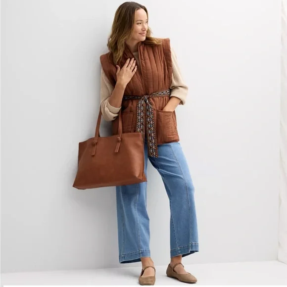 NWT Women's Farmers Market Quilted Vest Size Medium Color Brown - Picture 7 of 8